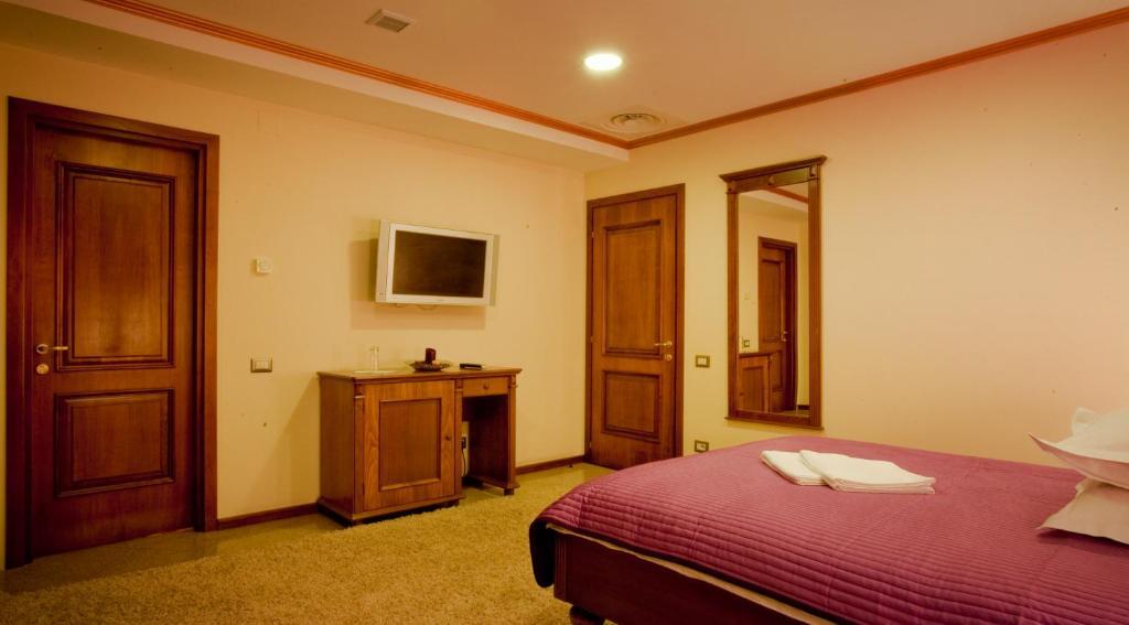 Dbh Bucharest Hotell Rum bild