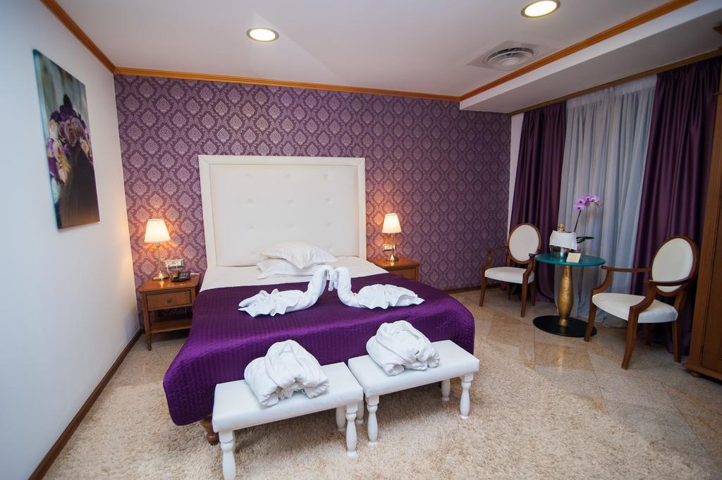 Dbh Bucharest Hotell Exteriör bild