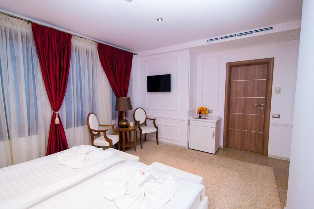 Dbh Bucharest Hotell Exteriör bild
