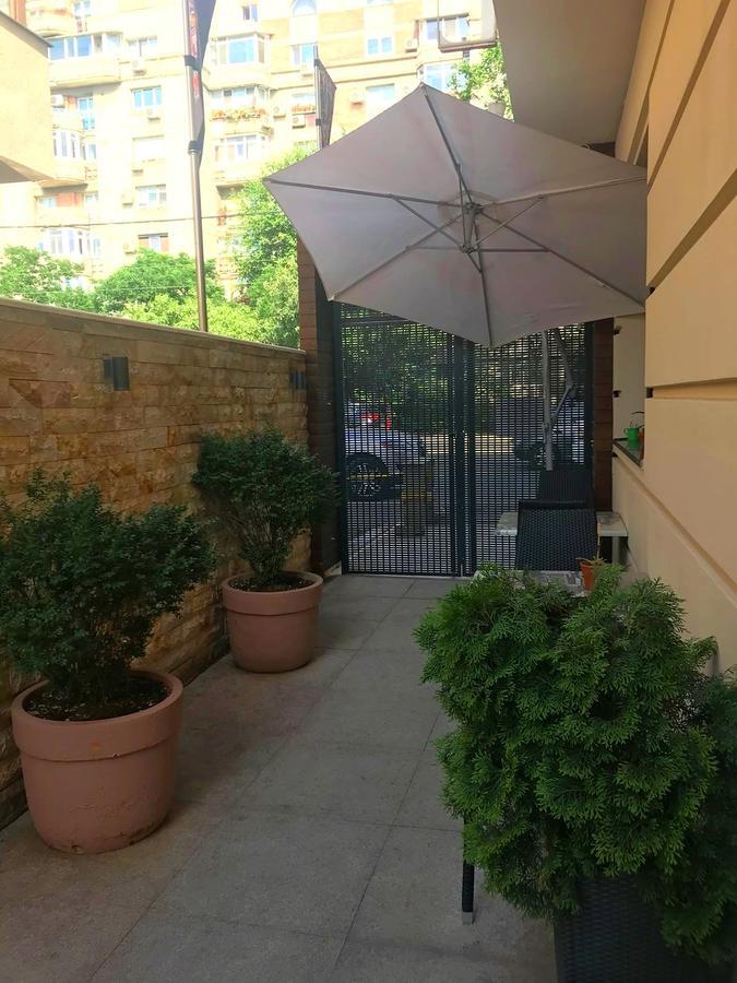 Dbh Bucharest Hotell Exteriör bild